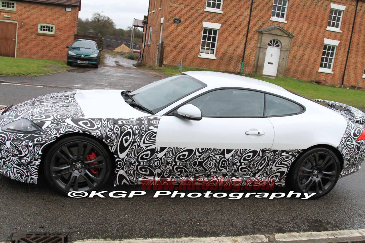 Jaguar XK spy shots
