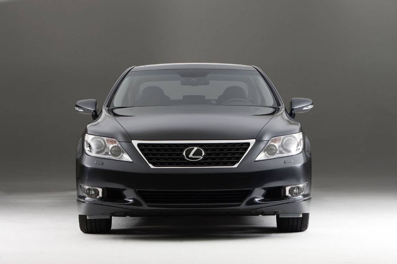 2011 Lexus LS 460 Touring