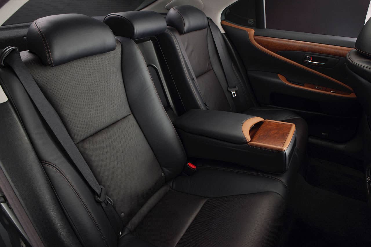 2011 Lexus LS 460 Touring