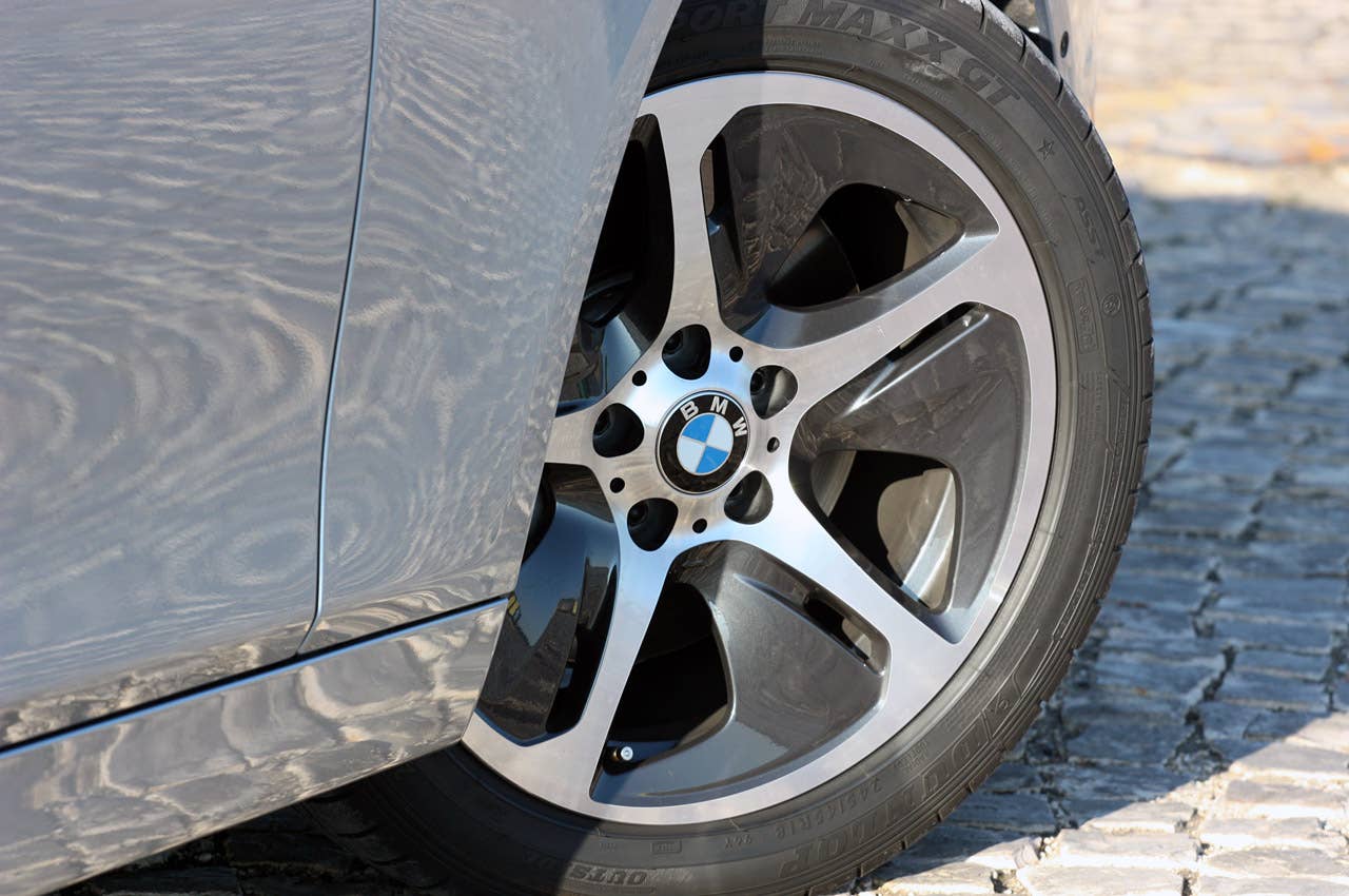 2013 BMW ActiveHybrid 5 wheel