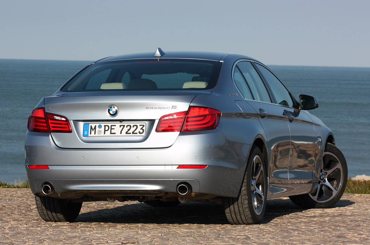 2013 BMW ActiveHybrid 5 rear 3/4 view