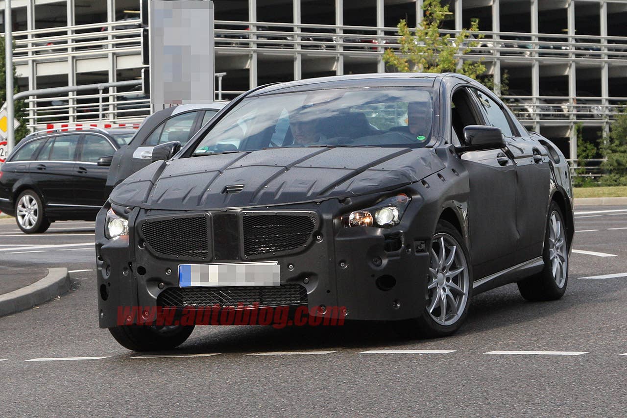 Mercedes-Benz CLC: Spy Shots