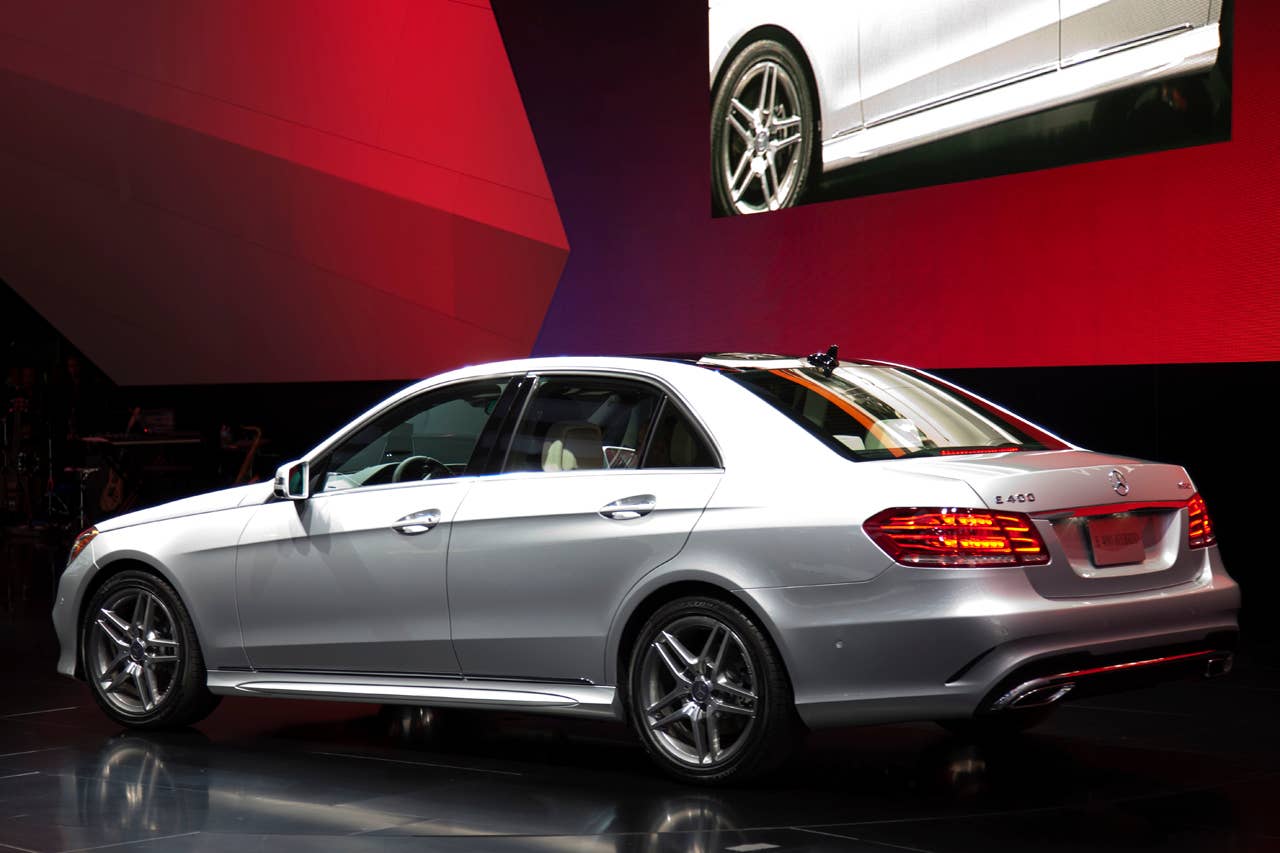 2014 Mercedes-Benz E400 Hybrid rear 3/4