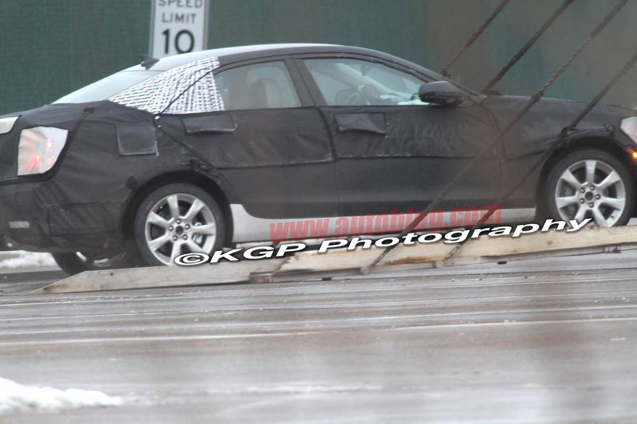 Spy Shots: Cadillac XTS