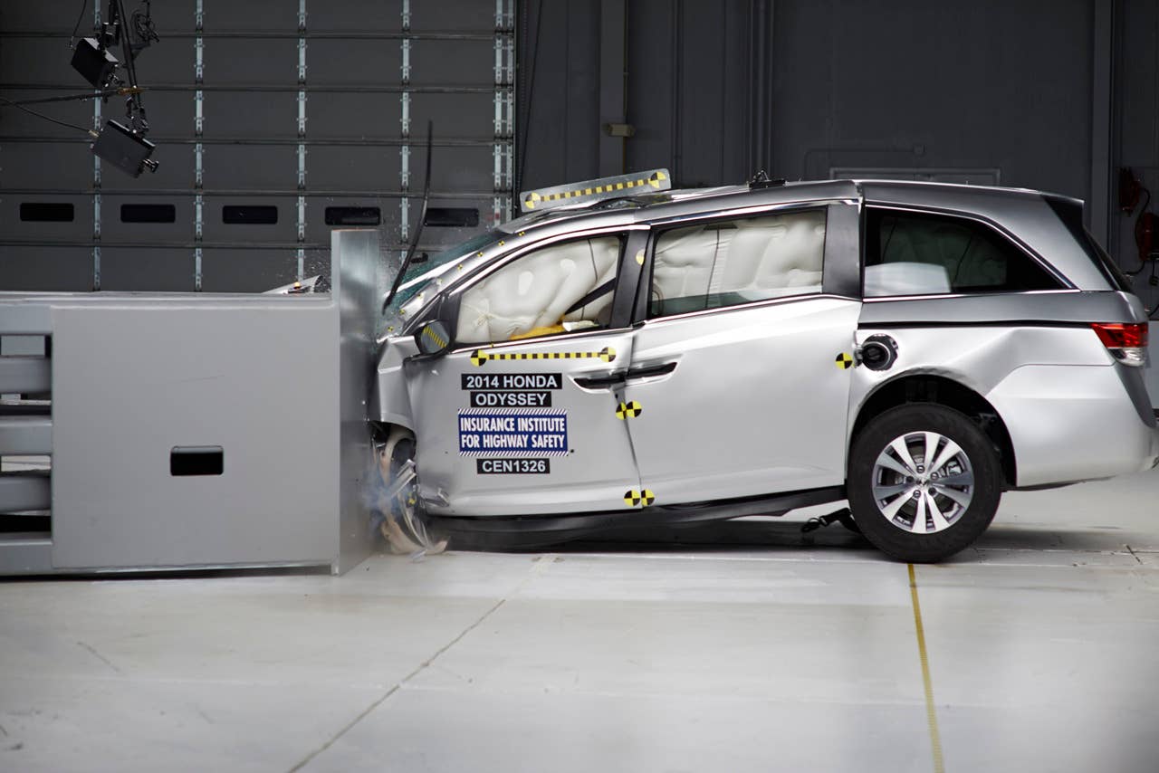 Honda Odyssey crash test