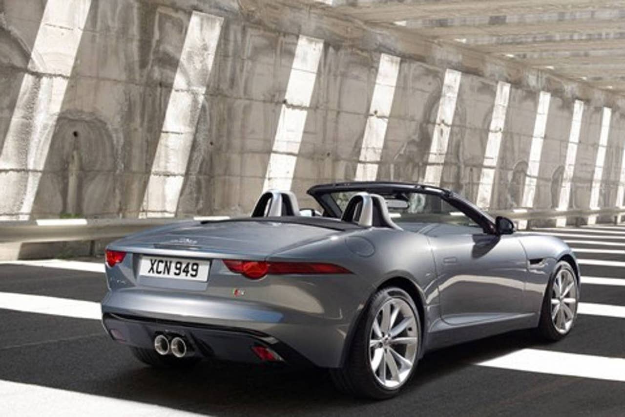 Jaguar F-Type leaked image rear 3/4