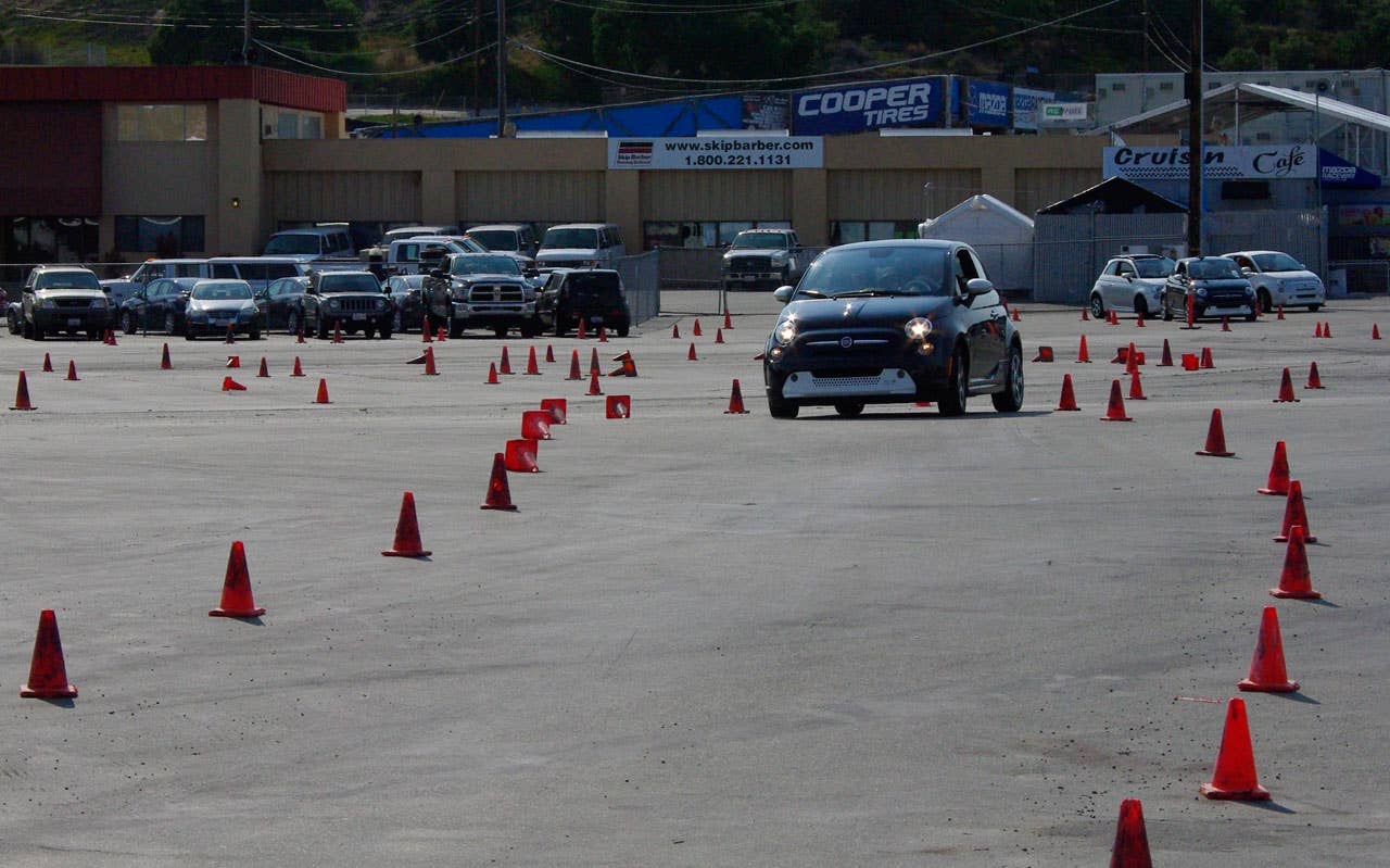 Refuel 2013: Fiat 500e autocross