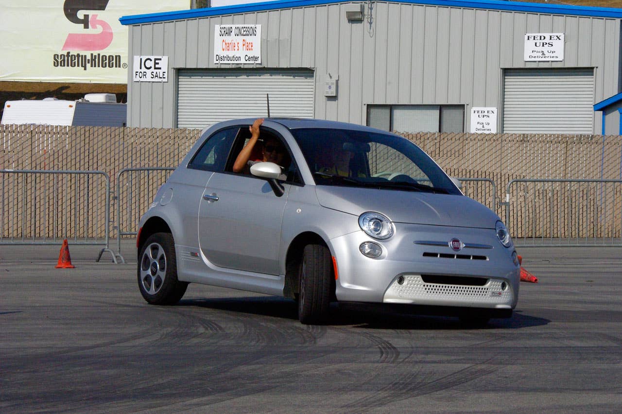 Refuel 2013: Fiat 500e autocross
