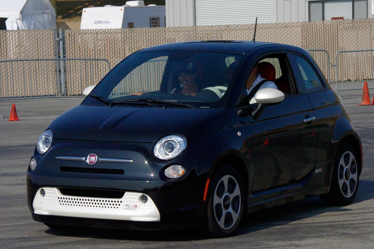 Refuel 2013: Fiat 500e autocross