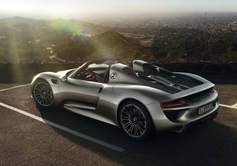Porsche 918 Spyder brochure rear 3/4
