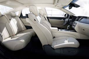 2015 Hyundai Genesis interior