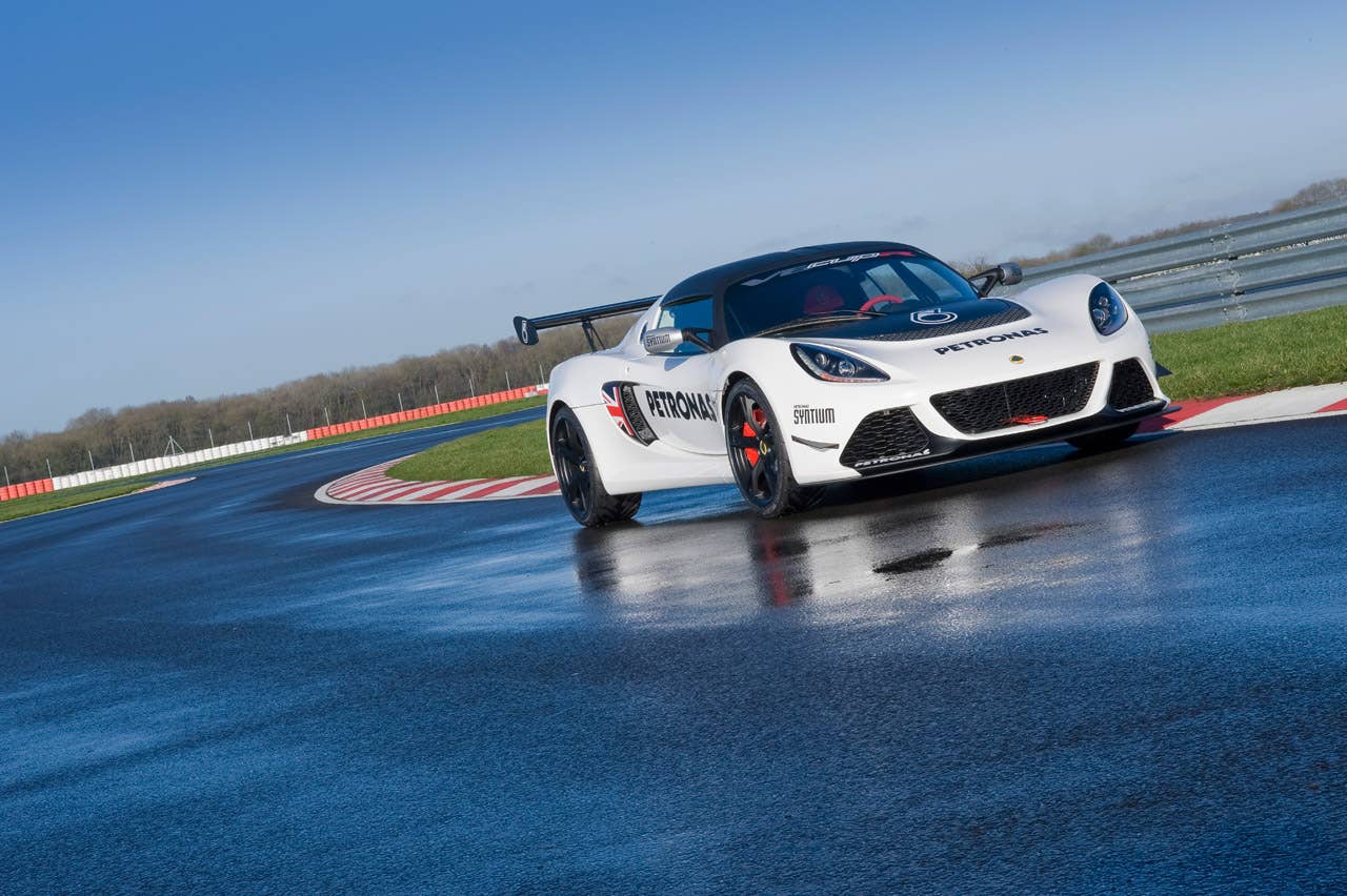 Lotus Exige V6 Cup R front 3/4
