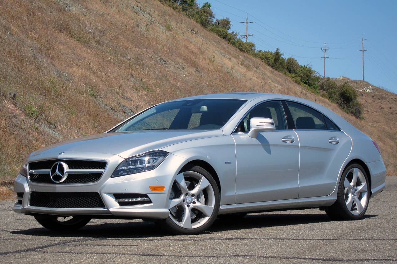 2012 Mercedes-Benz CLS550 front 3/4 view