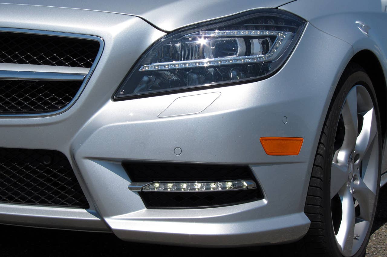 2012 Mercedes-Benz CLS550 front detail