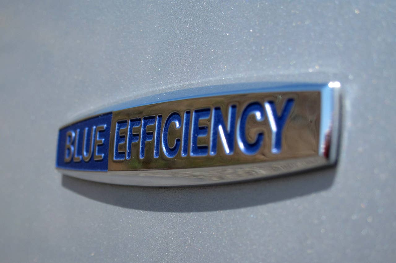 2012 Mercedes-Benz CLS550 badge