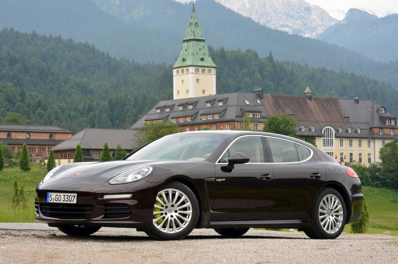 2014 Porsche Panamera S E-Hybrid Copyright 2013 Jeffrey N. Ross / AOL