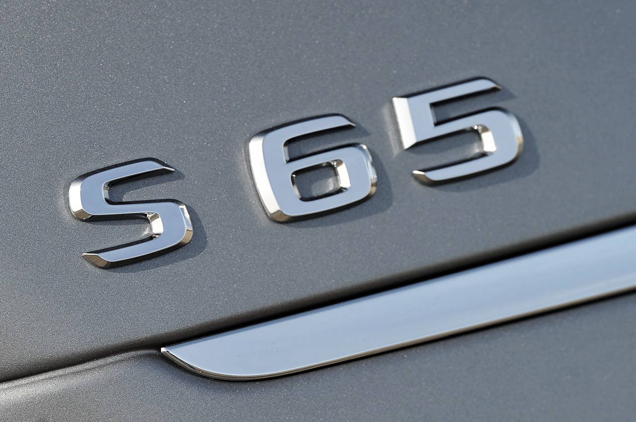 2013 Mercedes-Benz S65 AMG badge