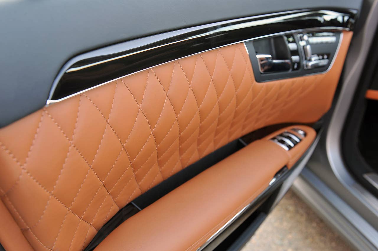 2013 Mercedes-Benz S65 AMG door