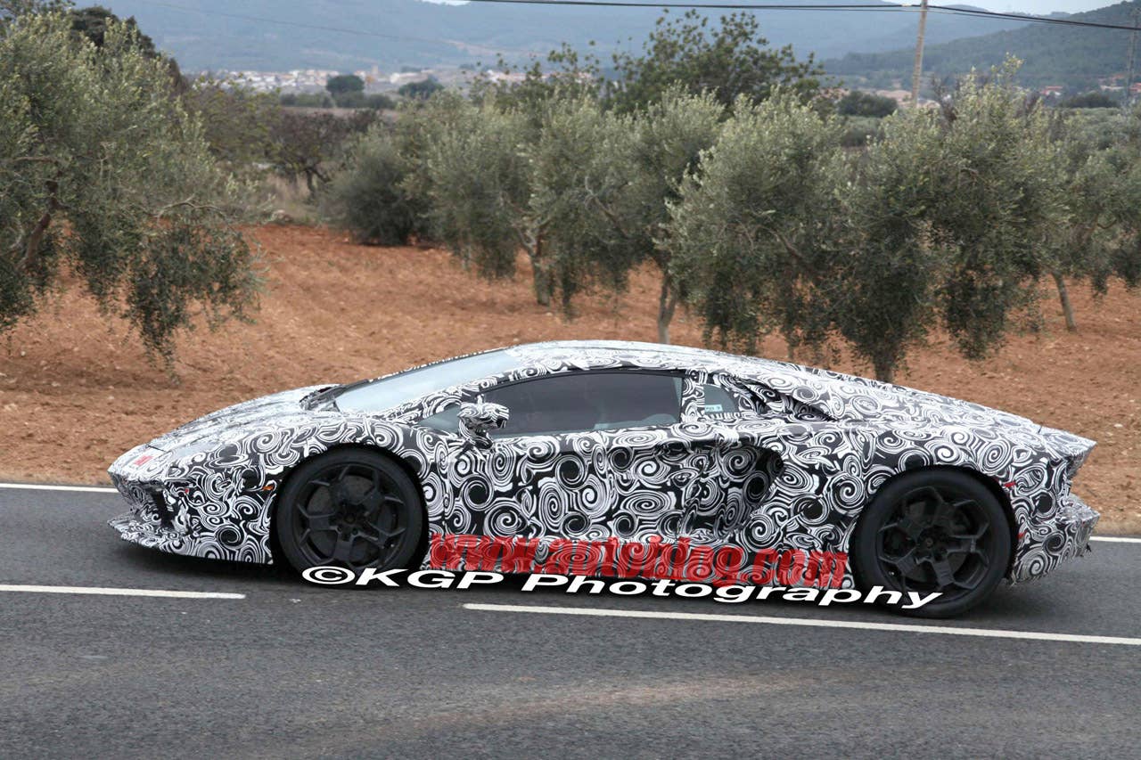 Spy Shots: Lamborghini Murcielago Replacement