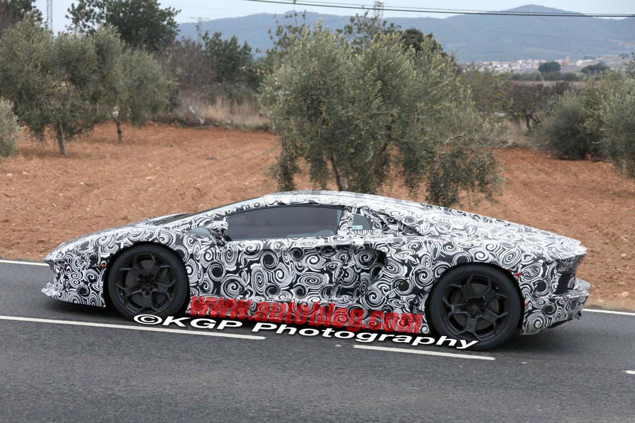 Spy Shots: Lamborghini Murcielago Replacement
