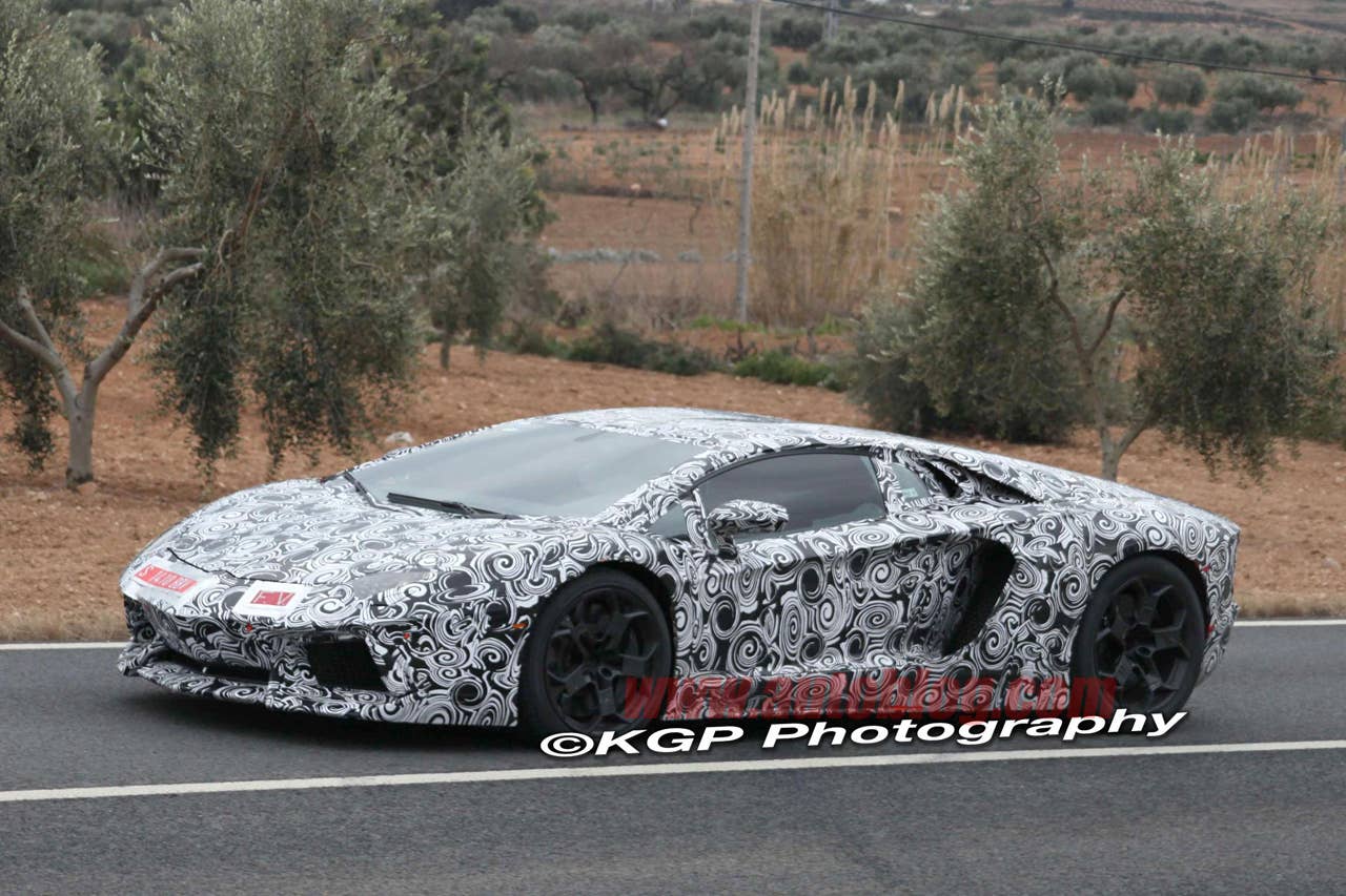 Spy Shots: Lamborghini Murcielago Replacement