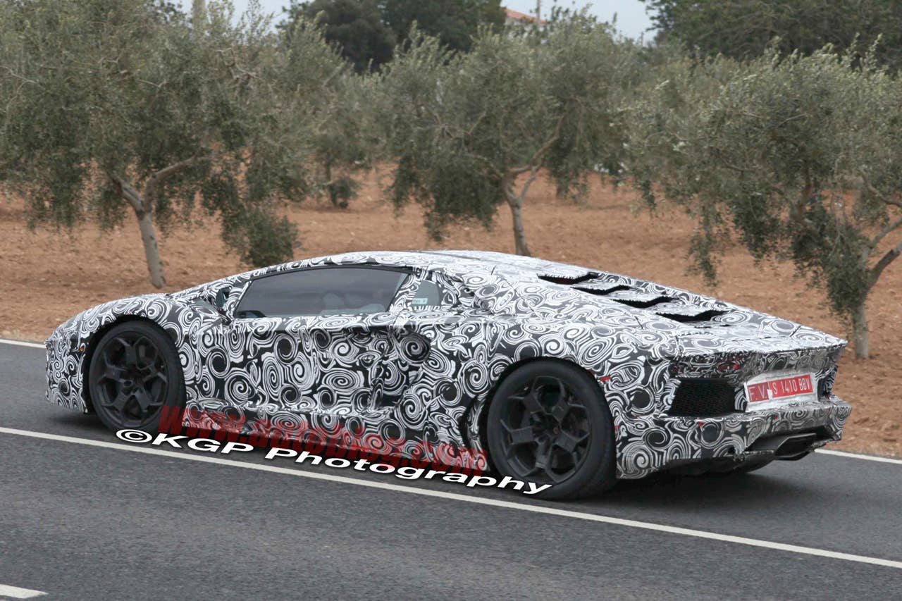 Spy Shots: Lamborghini Murcielago Replacement
