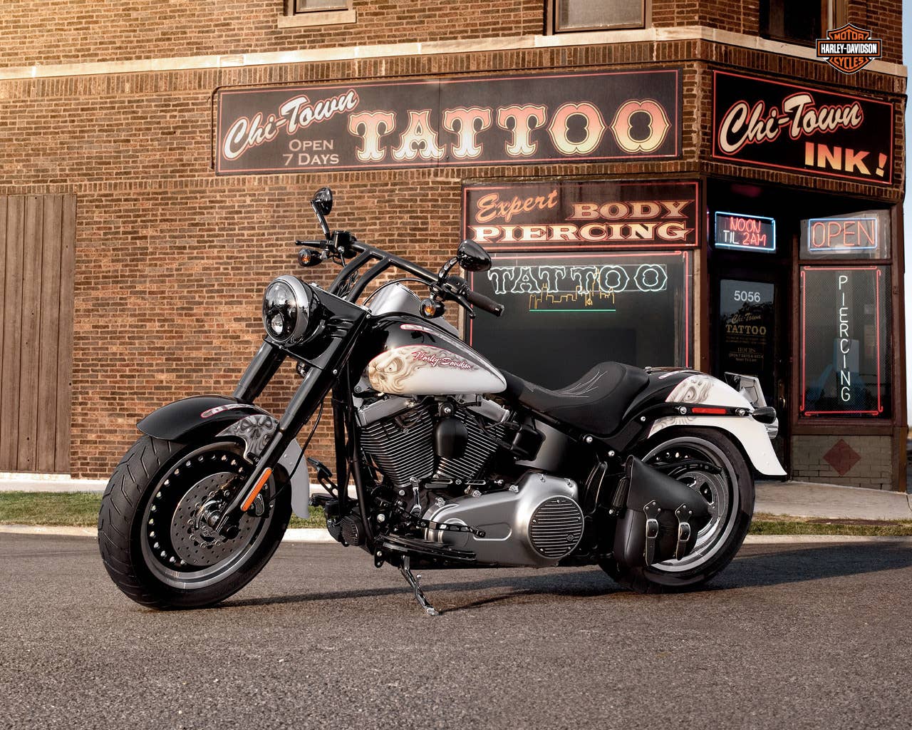 2013 Harley-Davidson Fat Boy Lo (customized)