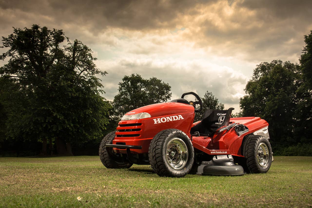 Honda HF2620 Mean Mower: The fastest lawn mower