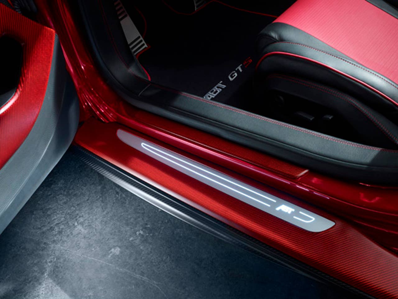 2011 ABT Audi R8 GTS sill