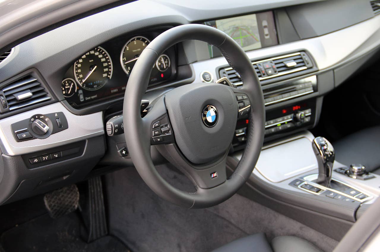 2012 BMW M550d xDrive interior