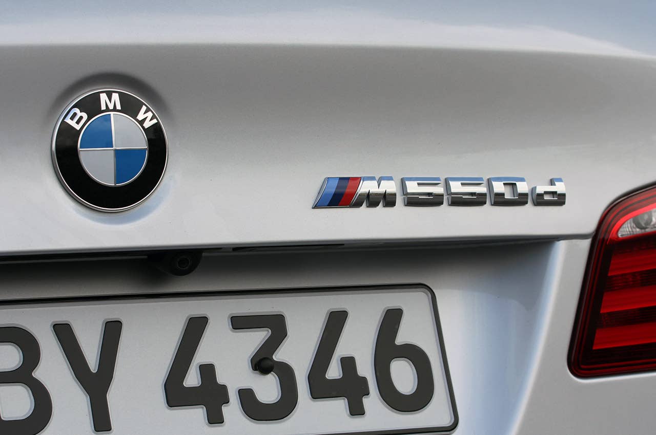 2012 BMW M550d xDrive badge