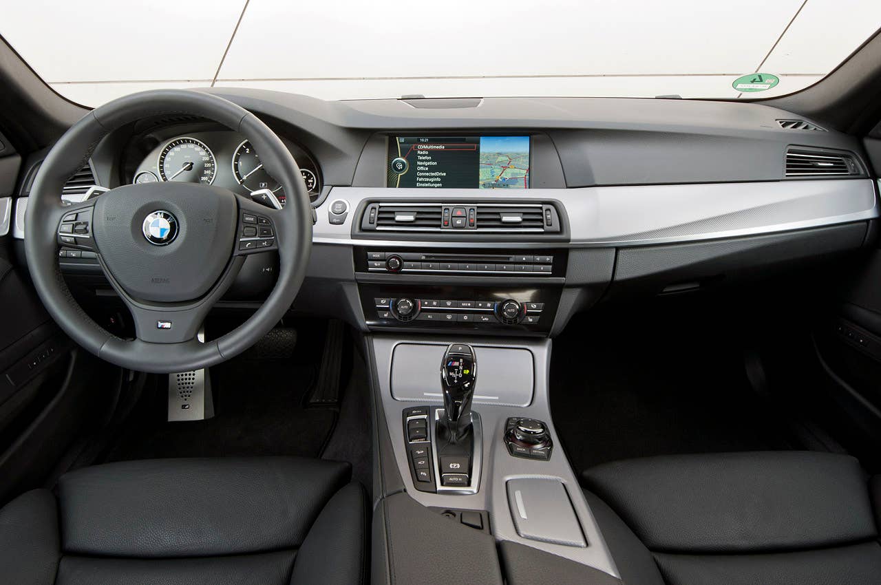 2012 BMW M550d xDrive interior