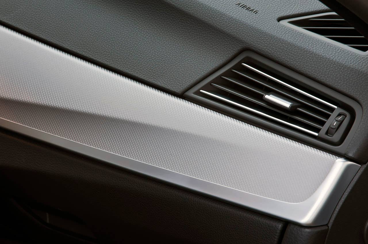 2012 BMW M550d xDrive dash