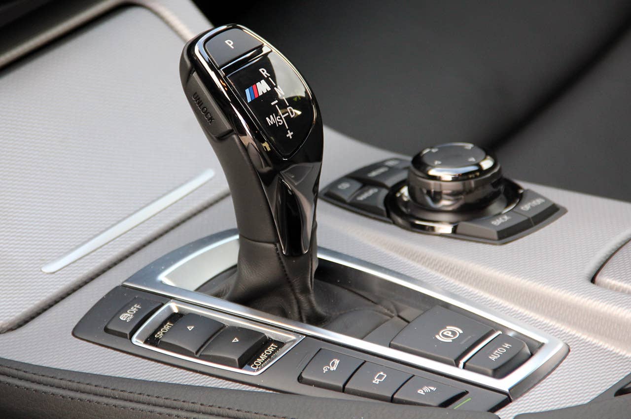 2012 BMW M550d xDrive shifter