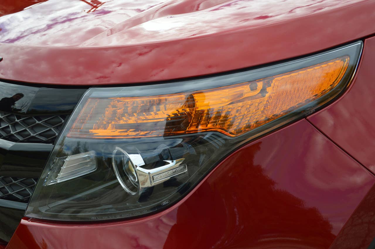 2013 Ford Explorer Sport headlamp