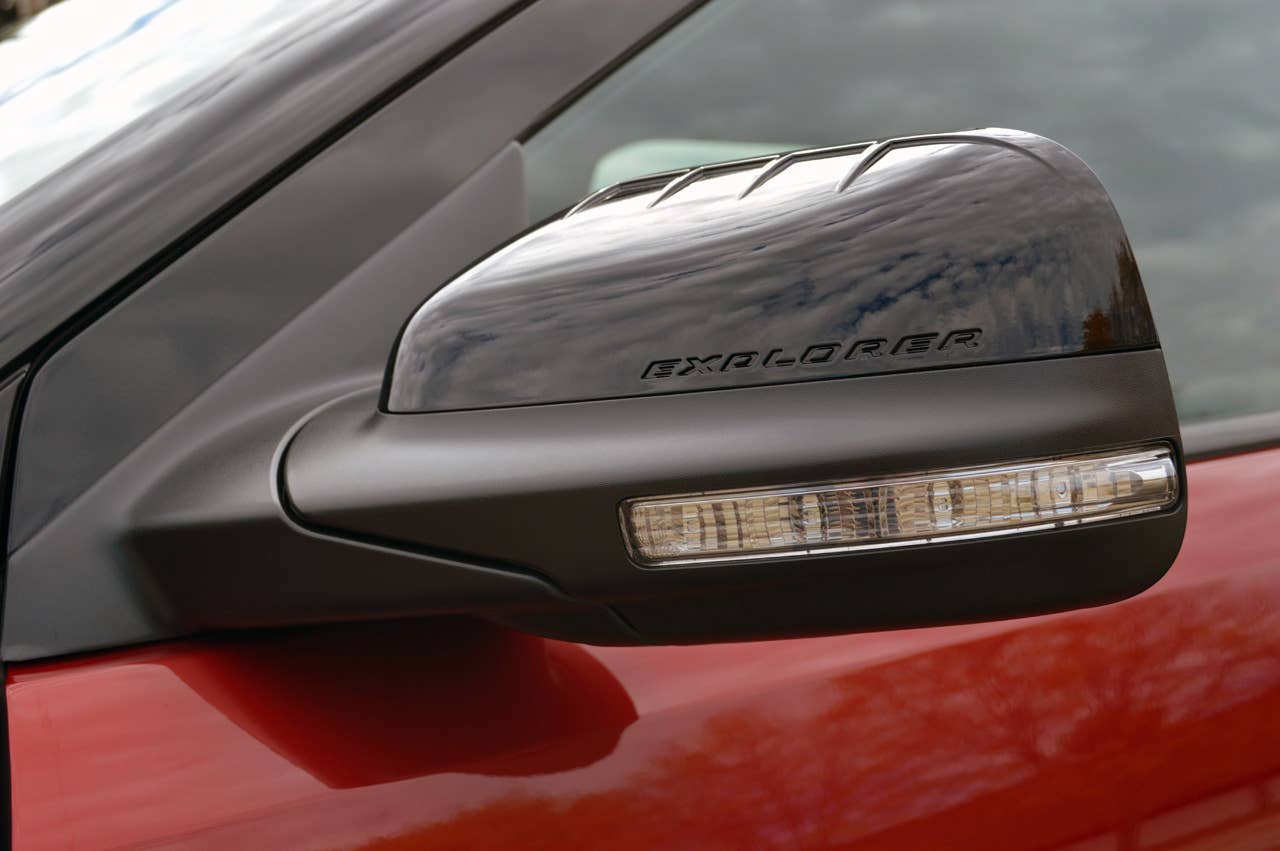 2013 Ford Explorer Sport mirror