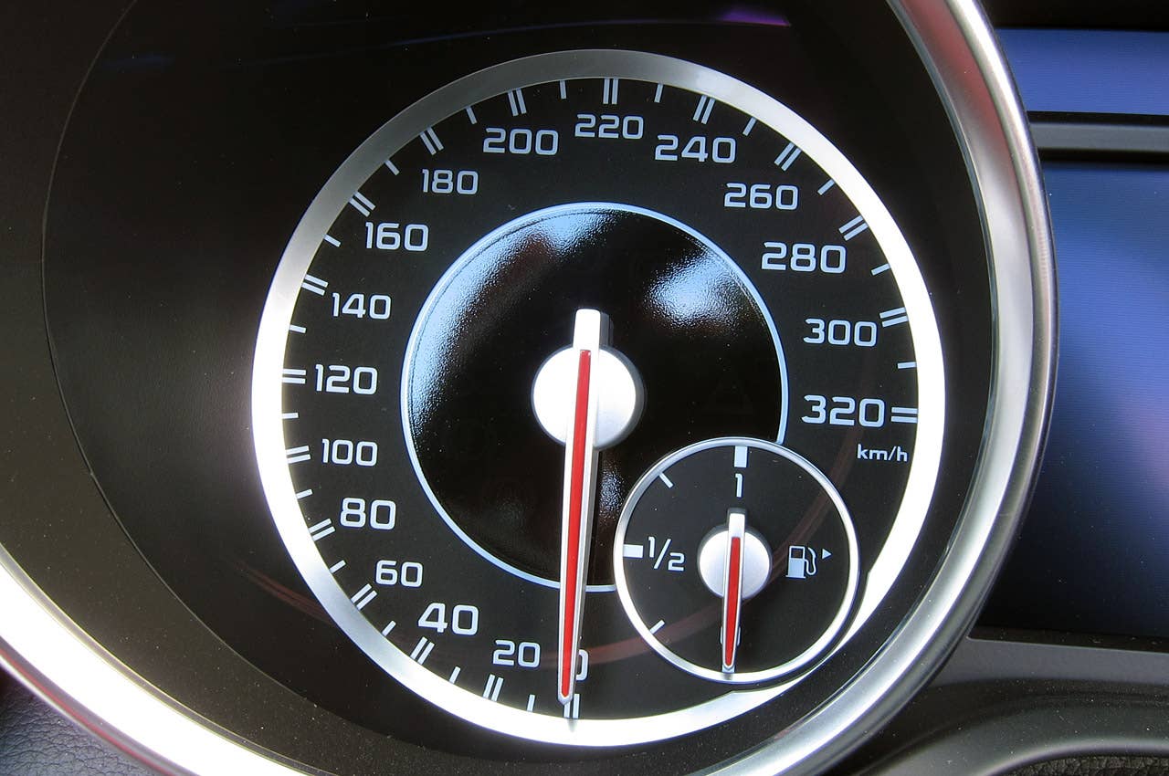 2012 Mercedes-Benz SLK55 AMG speedometer