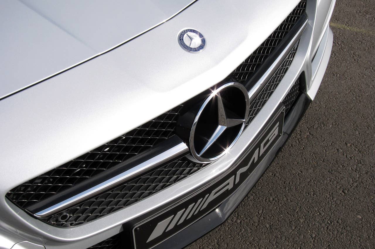 2012 Mercedes-Benz SLK55 AMG grille
