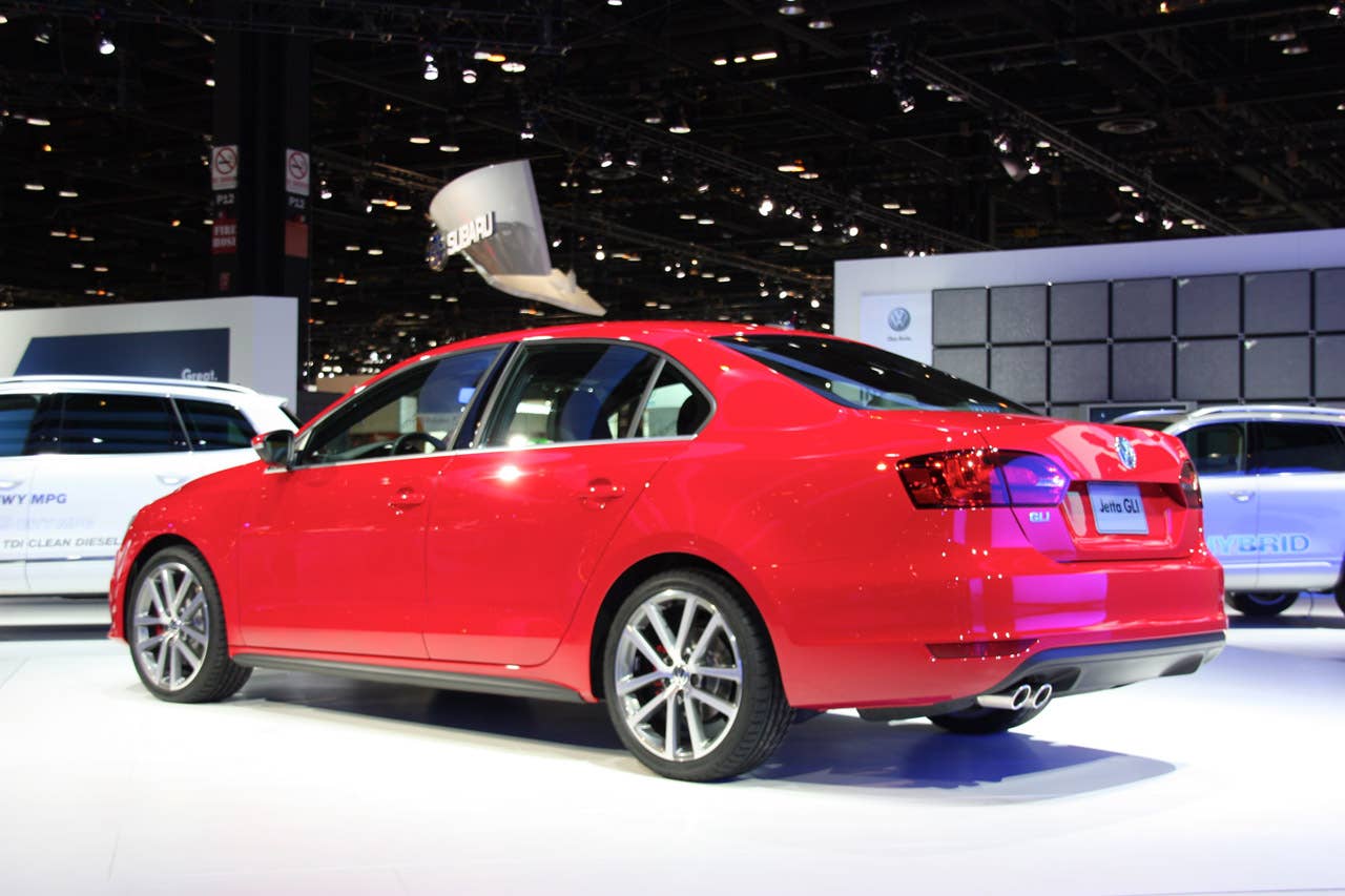 2012 Volkswagen Jetta GLI rear 3/4
