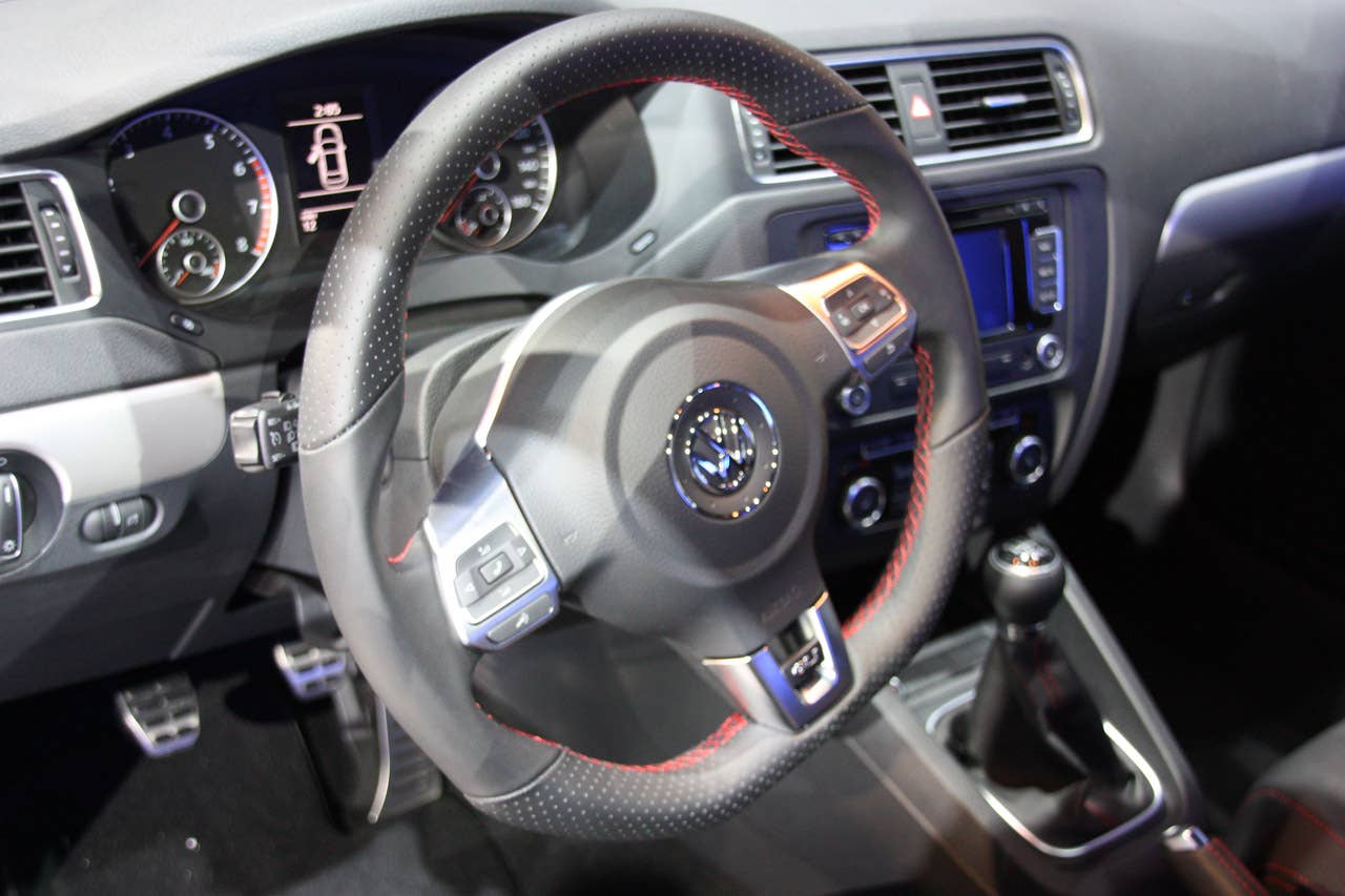 2012 Volkswagen Jetta GLI steering wheel