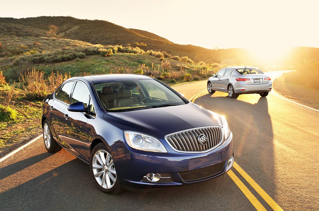 2013 Buick Verano Turbo vs. 2013 Acura ILX