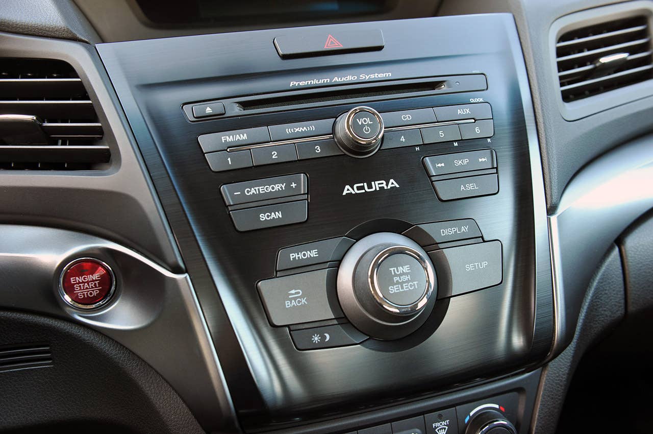 2013 Acura ILX instrument panel