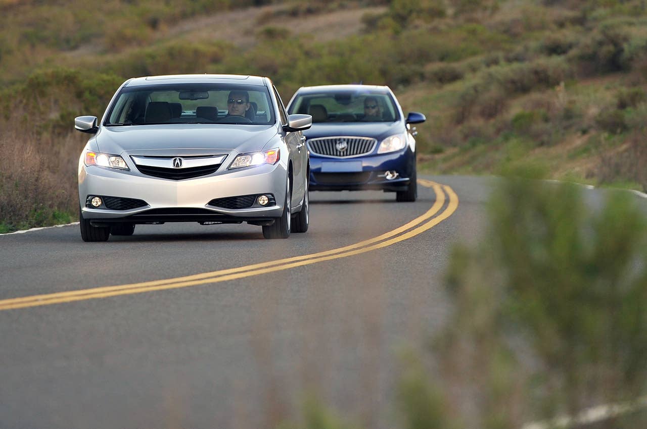 2013 Buick Verano Turbo vs. 2013 Acura ILX