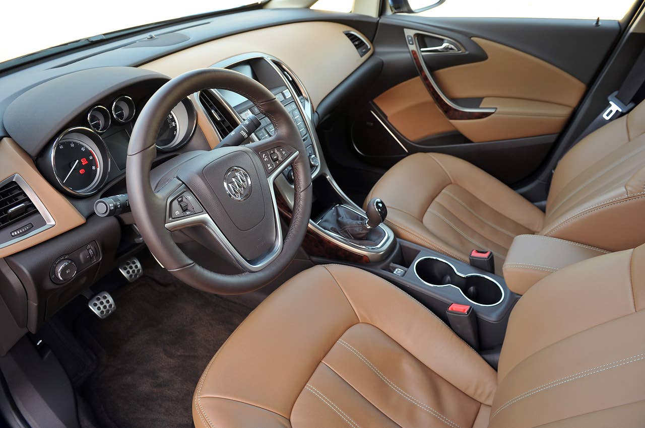 2013 Buick Verano Turbo interior