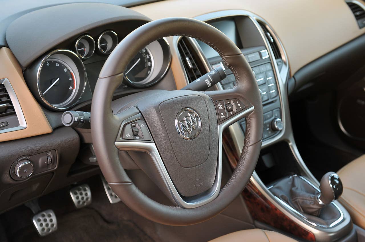 2013 Buick Verano Turbo steering wheel
