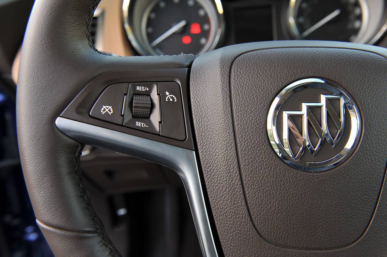 2013 Buick Verano Turbo steering wheel controls