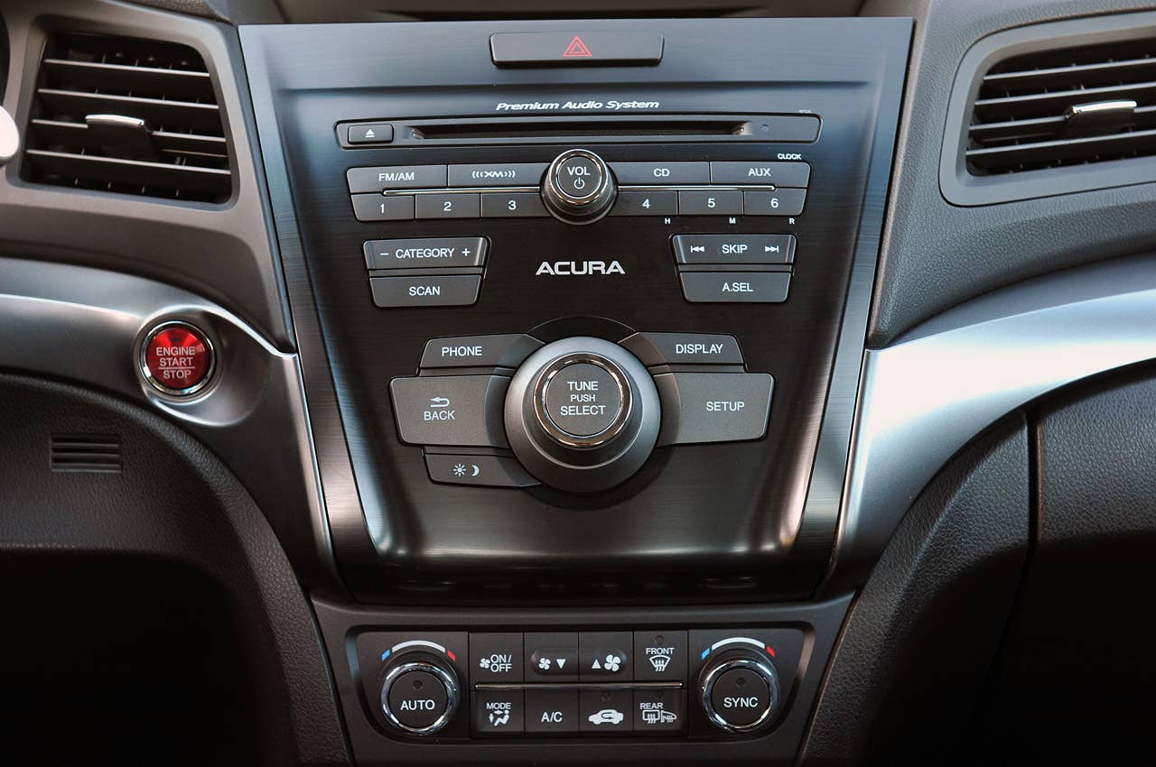 2013 Acura ILX instrument panel