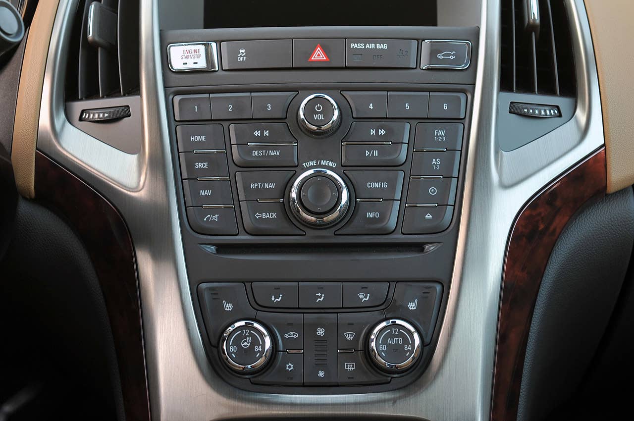 2013 Buick Verano Turbo instrument panel