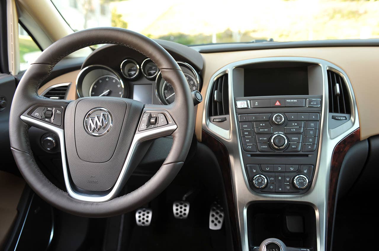 2013 Buick Verano Turbo interior