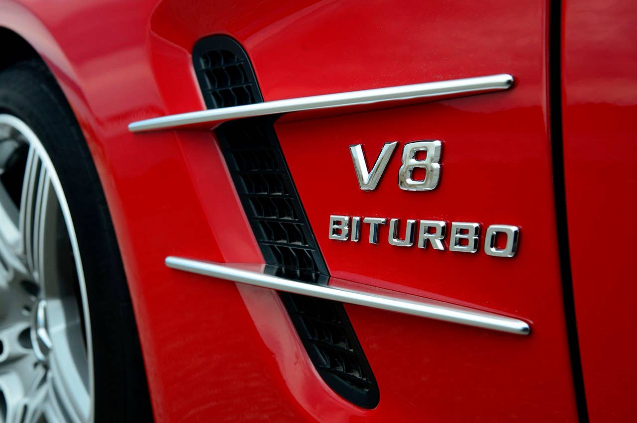 2013 Mercedes-Benz SL63 AMG side vent